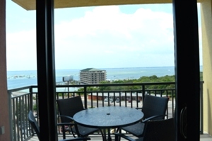 Destin Florida Vacation Rental  Vacation Rental On The GulfSide Sunny Side Of Florida - Emerald Grande Condo Unit #427